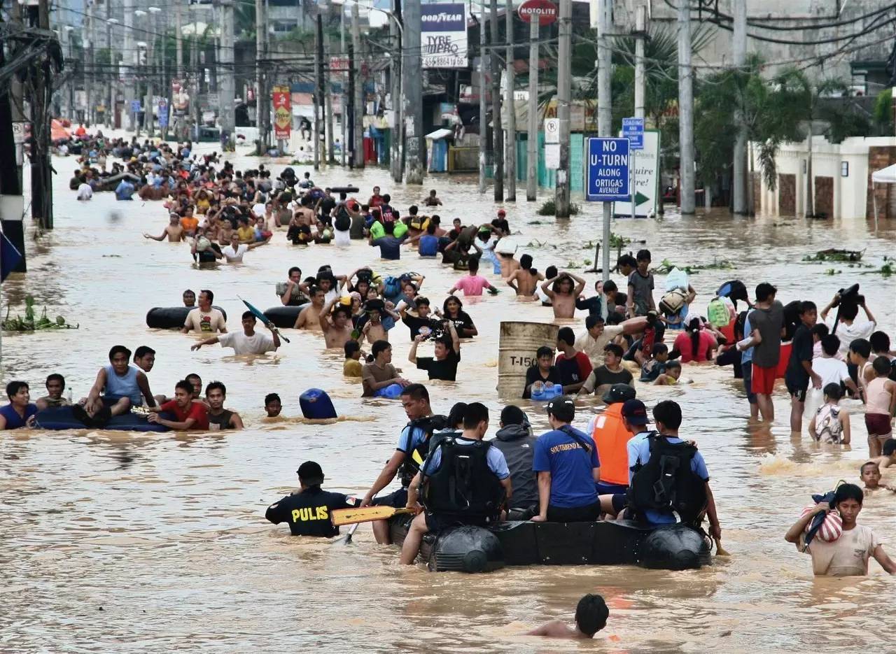 梦见涨洪水是什么兆头_梦见下大雨涨洪水是什么征兆_梦见房子周围涨洪水好不好