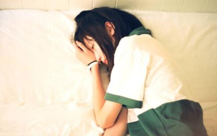 梦见生了个女孩_梦见生女孩女孩死了_做梦梦见生女孩