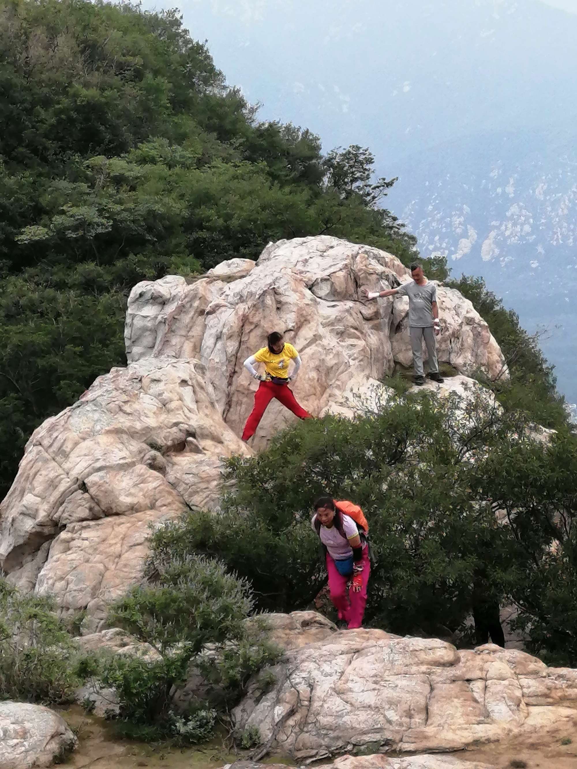 梦见石山_山感恩石,方使其高峻;出自哪里_掇石迭山