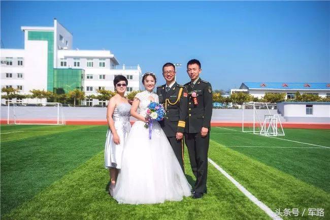 梦见婚纱照_梦见婚纱照片_梦见影楼婚纱照