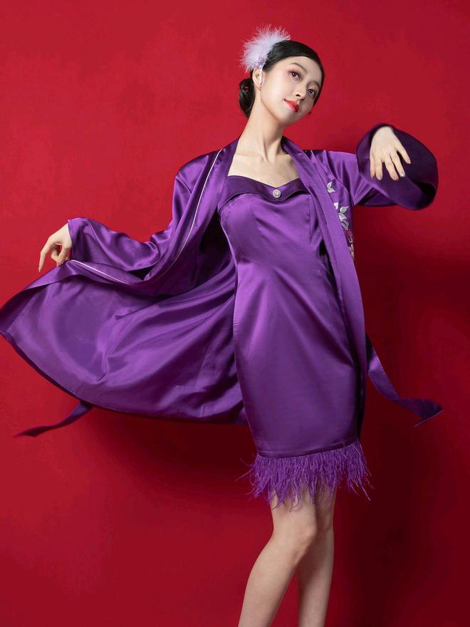 紫色睡衣梦见老鼠_梦见穿紫色睡衣_梦见紫色睡衣