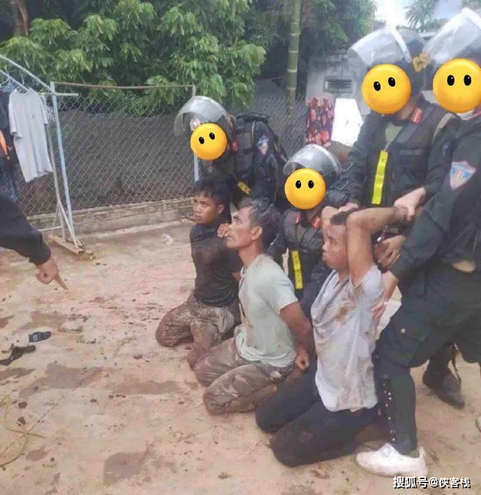 梦见暴恐事件被袭击_梦见自己被恐暴分子袭击_梦到暴恐事件